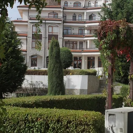 Studio Apartment At 4 Star Vineyards Spa Resort アパート *