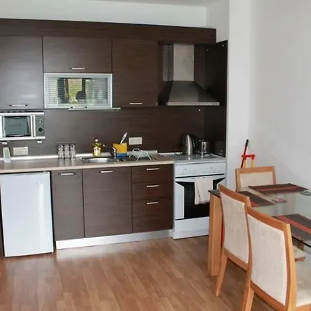 Studio Apartment At 4 Star Vineyards Spa Resort アパート *